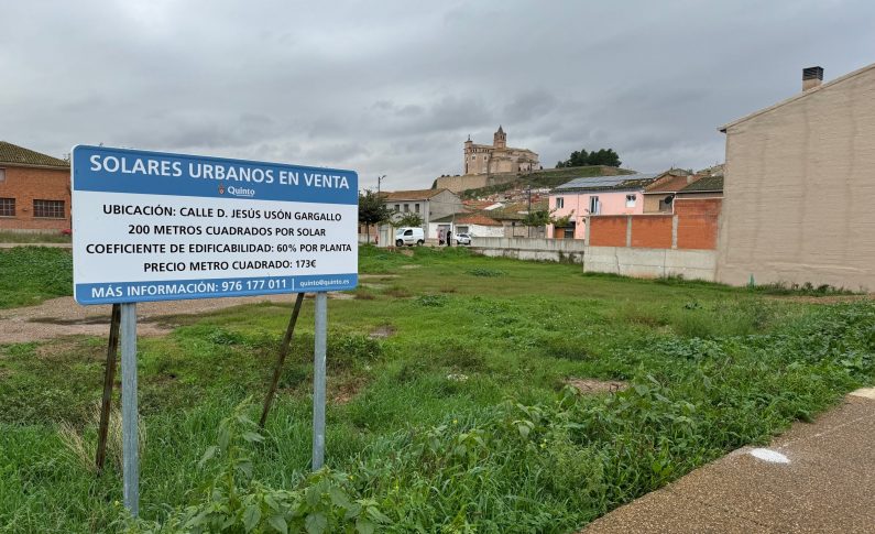 A subasta cinco solares urbanos públicos